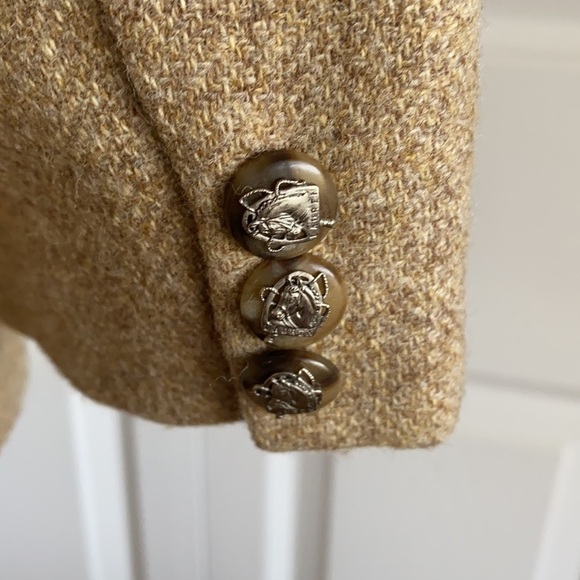 Ralph Lauren Tan Wool Blazer With Horse Buttons Size 10P - Picture 7 of 13